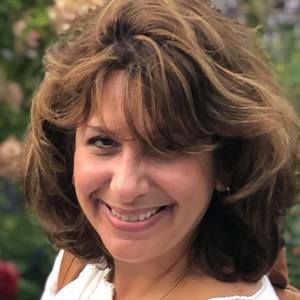 Meet your Posher, Lynn